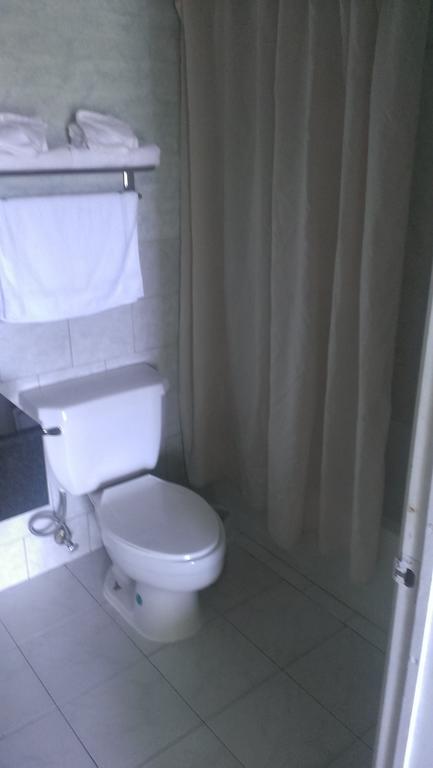 Naugatuck Motor Lodge Quarto foto
